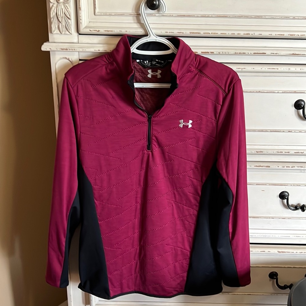 Under armour berry and black zip front sweat shirt size small